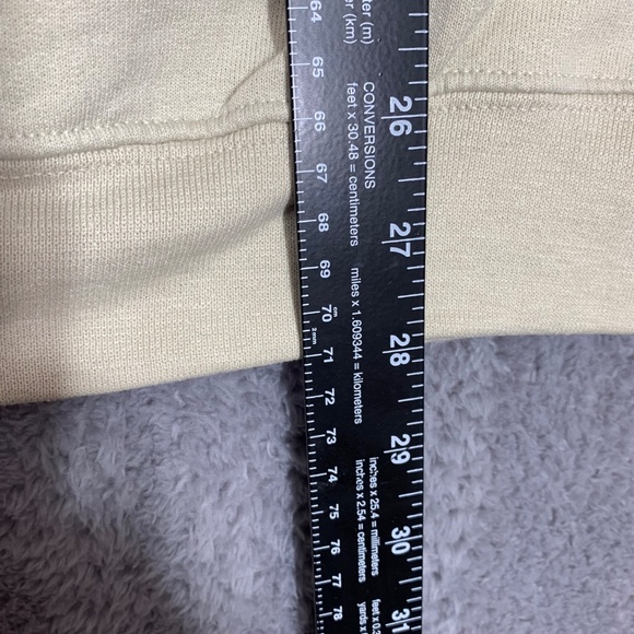 Gildan Heavy Blend Beige Sweatshirt Size L Made in Nicaragua 50/50 - Picture 5 of 7